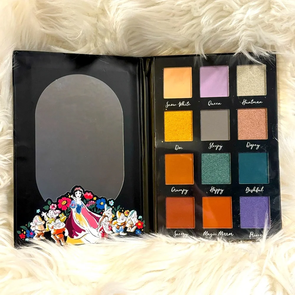 Disney Snow White Eyeshadow Palette NEW